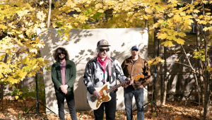 Image of Dinosaur Jr w/ Starcrawler